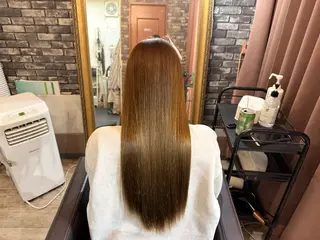 ロング カラー 東心斎橋☆豆柴 🐾倶楽部のヘアスタイル