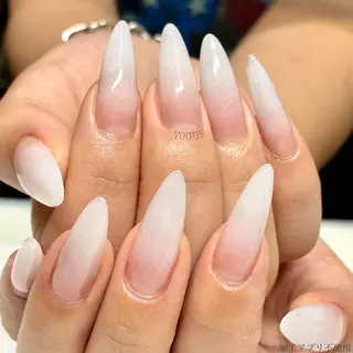 ネイル VOGUE ×SWANのネイルデザイン