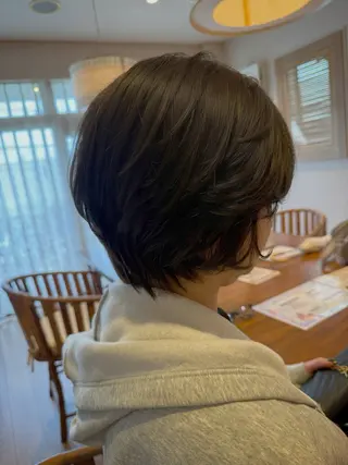 ショート カラー 津田 幹太のヘアスタイル