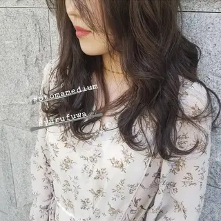 セミロング カラー ヘアアレンジ See by merのマツエク・マツパデザイン