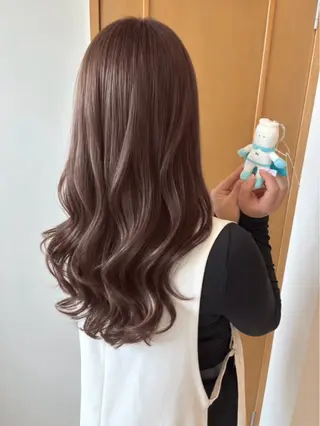 ロング 透明感カラー🫧 大城かえでのヘアスタイル