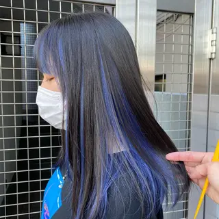 ロング カラー レイヤーカット/ 前髪顔周りカットのヘアスタイル