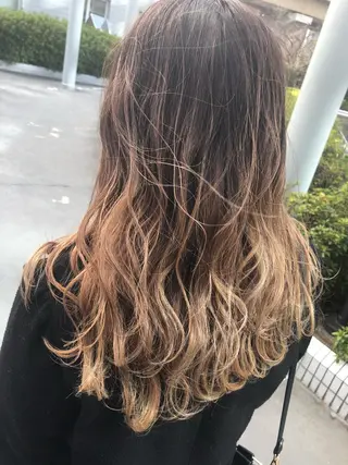 セミロング カラー 髪質改善 中川 翔のヘアスタイル