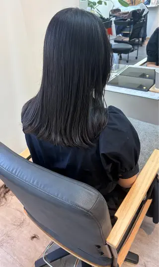 ミディアム カラー 内野 友貴のヘアスタイル