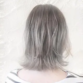 カラー Mer 山崎 えりかのヘアスタイル