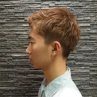 ミディアム BroTokyo マルのヘアスタイル