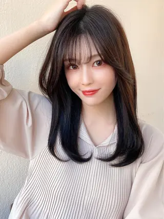 セミロング カラー ☺︎ Naomiのヘアスタイル