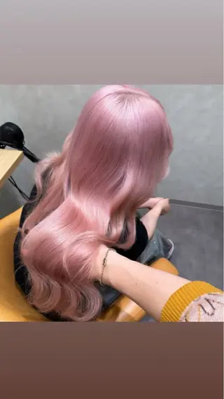 ロング ‎🤍札幌ハイトーン 🤍シンゴのヘアスタイル