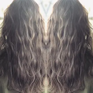 ロング BREK 袋井店のヘアスタイル