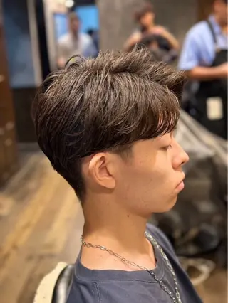 ミディアム 安田 遥のヘアスタイル