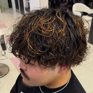 パーマ メンズ 山本 傑のヘアスタイル