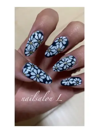ネイル NAILSALON Ｌのネイルデザイン