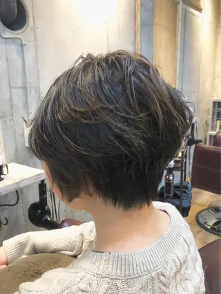 ショート カラー 増山 大起のヘアスタイル