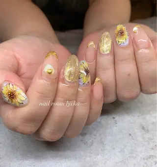 ネイル ネイルルームリッカ 𝐦𝐚𝐲𝐮のネイルデザイン