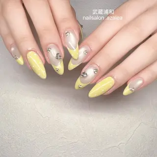 ネイル R inのネイルデザイン