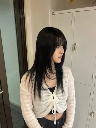 セミロング カラー 長谷川 愛花のヘアスタイル