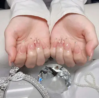 ネイル Hin Nailのネイルデザイン
