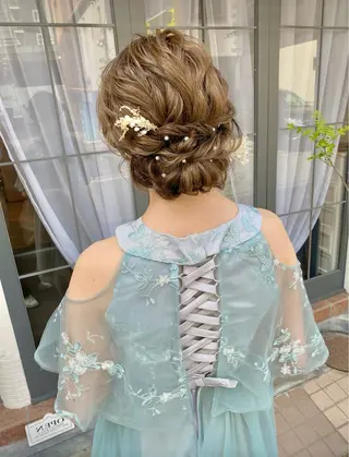 ロング ヘアアレンジ Amour Akala.hkのヘアスタイル