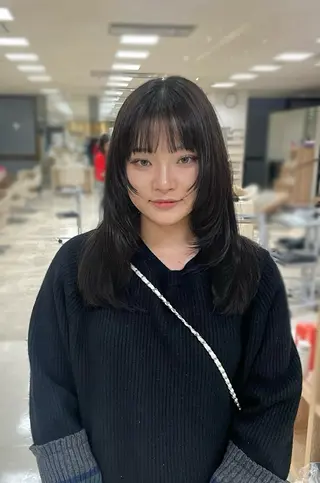 ロング シャドウパーマ／骨格 矯正カット　トモキのヘアスタイル