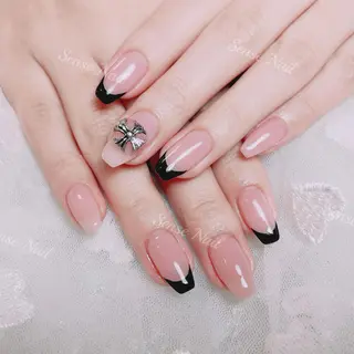 ネイル Queening 🦋のネイルデザイン