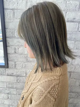 ショート カラー Oopsレイヤー 加藤澄都のヘアスタイル