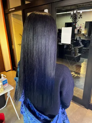 ロング 下河 美友のヘアスタイル