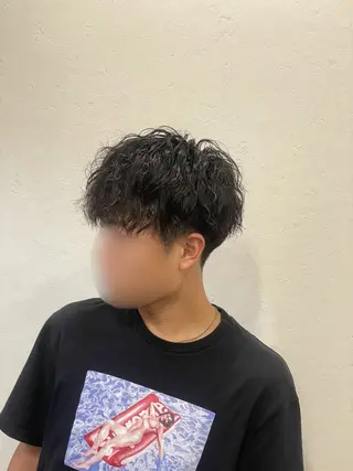 ショート パーマ メンズ 永井 景梧のヘアスタイル
