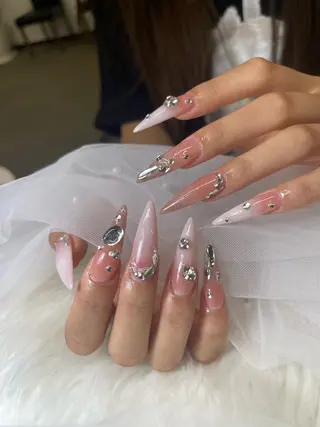 ネイル NiJi Nailsのネイルデザイン