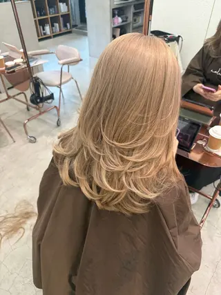 ロング カラー サカモト ナオミのヘアスタイル