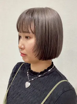ミディアム グラスヘアー石垣 渕 七海のヘアスタイル