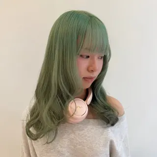 ロング カラー 🌼動き×透明感🩵 ハイトーン/ナナのヘアスタイル