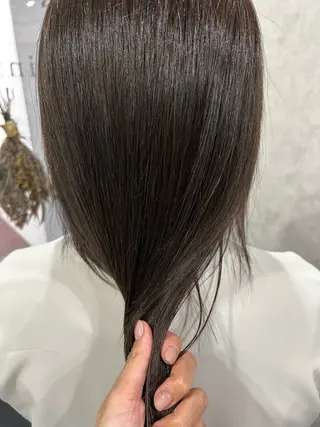 ロング giniro ホソミのヘアスタイル