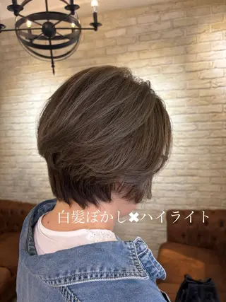 ショート 河上麻衣/白髪ぼ かし/CLUTCHのヘアスタイル