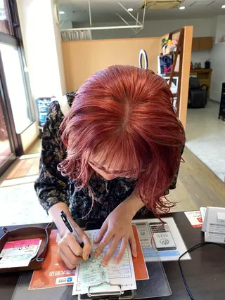 ミディアム カラー ブリーチカラー🫧 森　凪沙のヘアスタイル