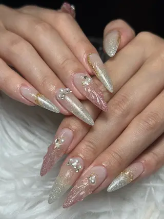 ネイル Lisa Nail Salonのネイルデザイン