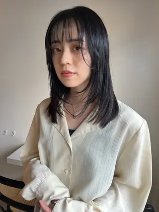 ミディアム カラー nishi fuyumiのヘアスタイル
