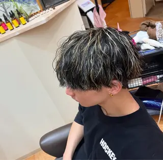 カラー パーマ メンズ 小泉 ゆあのヘアスタイル