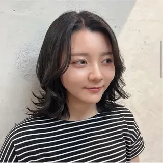 ミディアム こばやし あこのヘアスタイル