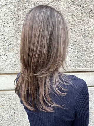 セミロング 髪質改善　艶髪✨ Teppeiのヘアスタイル