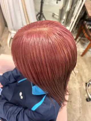 カラー 濵﨑 理奈のヘアスタイル