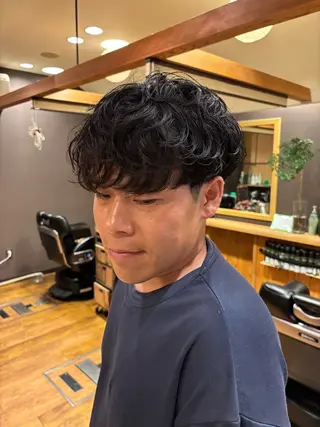 パーマ メンズ メンズ✂️レディス 岩井勇磨のヘアスタイル