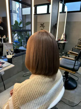 ミディアム カラー 艶カラー/ベージュ/ ショート/安岡哲兵のヘアスタイル