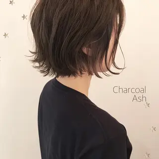 ミディアム カラー 市川 千夏のヘアスタイル