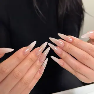 ネイル T. Leeのネイルデザイン