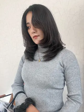 セミロング カラー niko RINKAのヘアスタイル