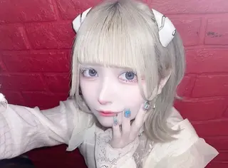 ミディアム 🩵ブリーチと ブリーチ矯正の人🩵のヘアスタイル