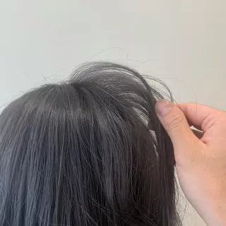 カラー 透明感カラー 🩶🩵🩷AIRIのヘアスタイル