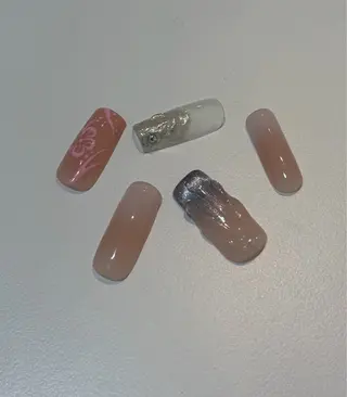ネイル mei .⋆𝜗𝜚.†⋆のネイルデザイン