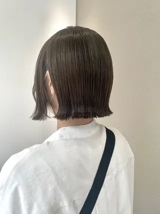 ミディアム カラー 佐々木 美帆のヘアスタイル