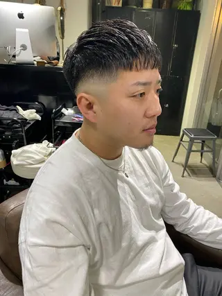 ショート 山影✨バレイヤージュ ハイライト✨メンズ◎のヘアスタイル